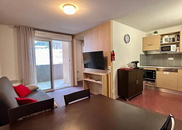 Aux Pieds Des Pistes